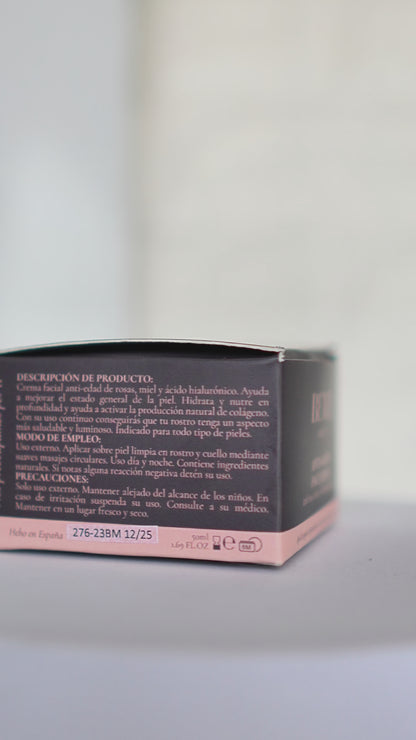 Crema facial ecológica anti-edad de rosas, miel y ácido hialurónico.
